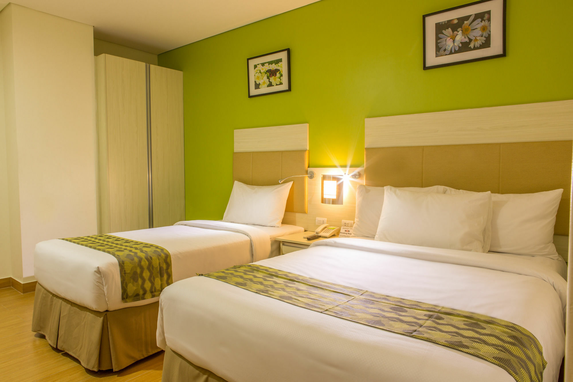 Hamersons Hotel Cebu Buitenkant foto